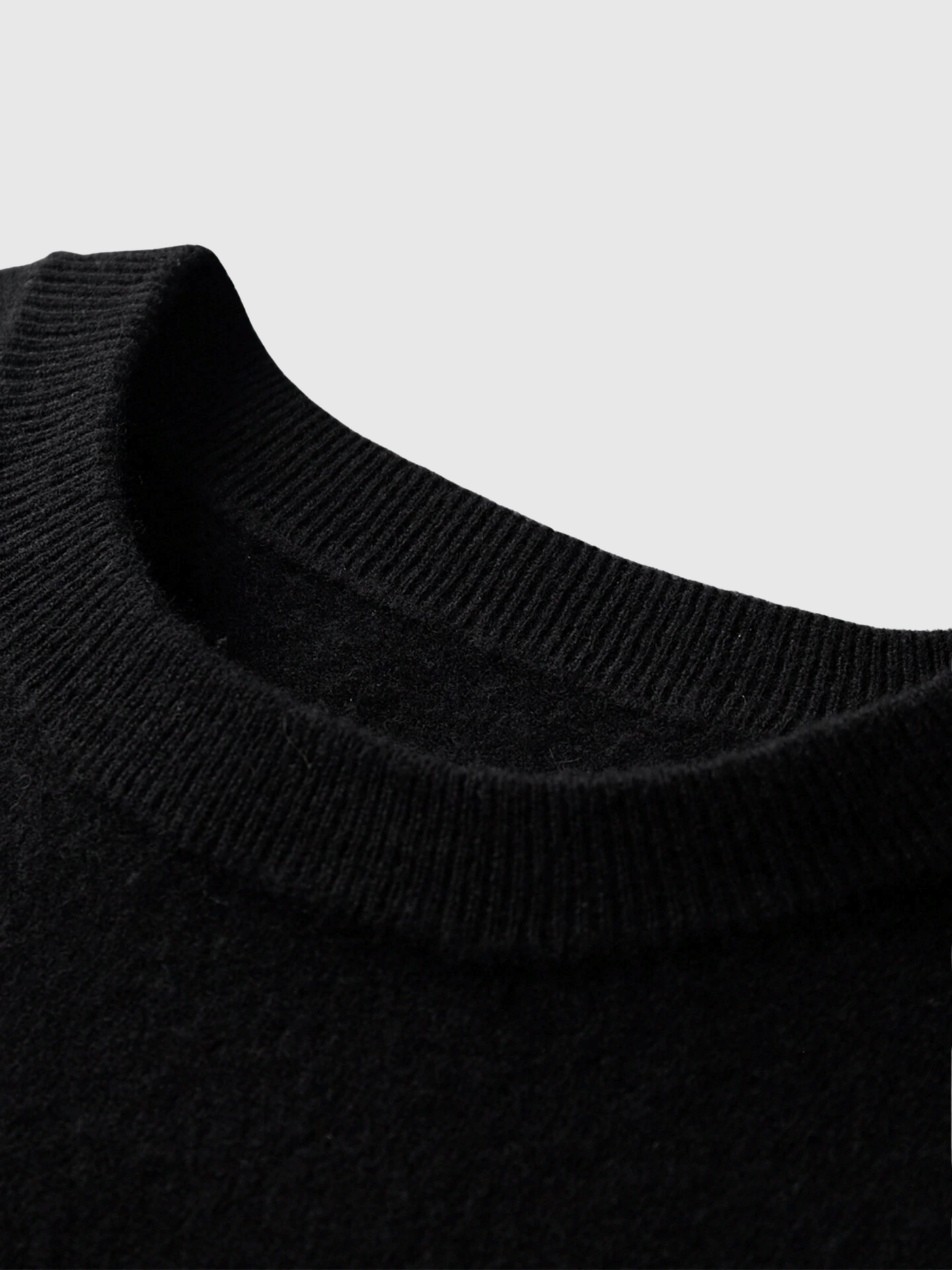 CREWNECK SVART